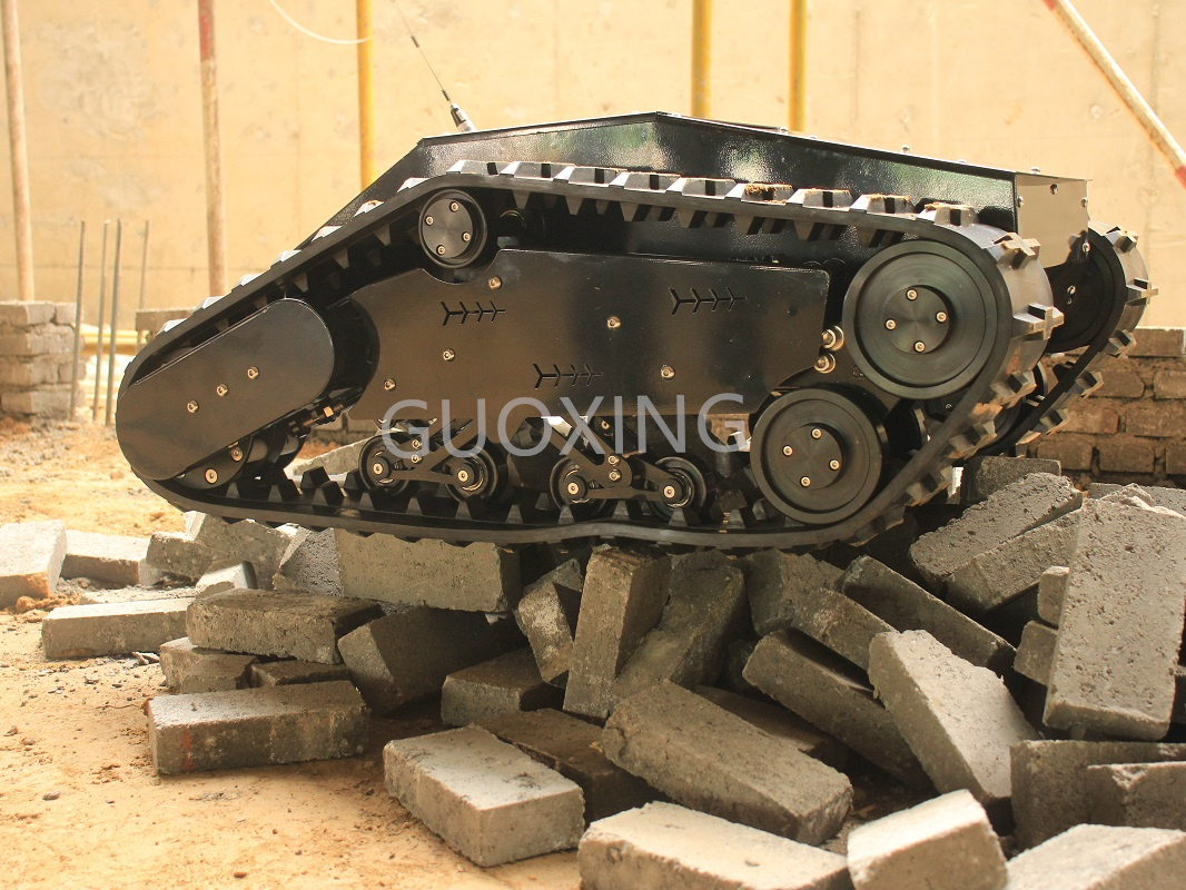 تضيف المركبات المخصصة معدات فريدة على منصة Robot Crawler